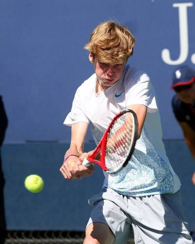 中国男排此 中国男排此